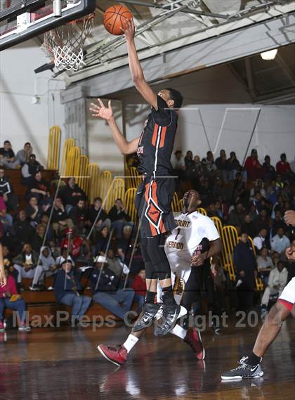 Thumbnail 1 in White Plains @ Mt. Vernon (Coaches vs Cancer Classic) photogallery.