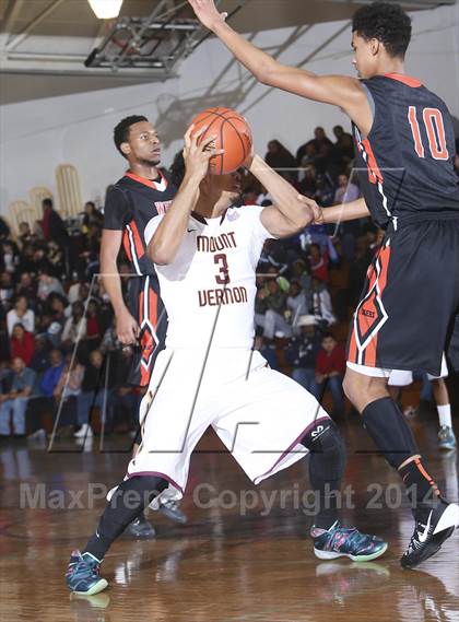 Thumbnail 1 in White Plains @ Mt. Vernon (Coaches vs Cancer Classic) photogallery.