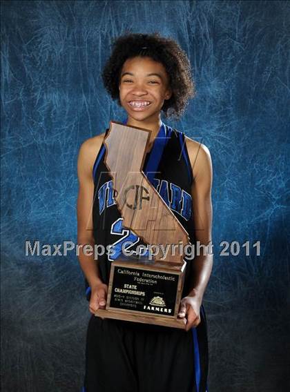 Thumbnail 1 in Windward (CIF State D4 Award Photos) photogallery.