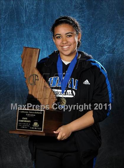 Thumbnail 2 in Windward (CIF State D4 Award Photos) photogallery.