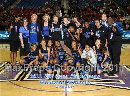 Thumbnail 2 in Windward (CIF State D4 Award Photos) photogallery.