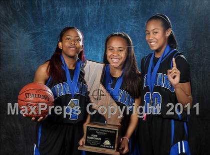 Thumbnail 2 in Windward (CIF State D4 Award Photos) photogallery.