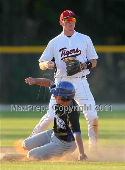 Thumbnail 2 in Cypress Bay vs. Palmetto photogallery.