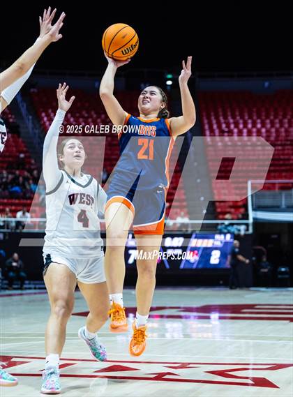 Thumbnail 1 in West vs. Brighton (UHSAA 5A Quarterfinal) photogallery.