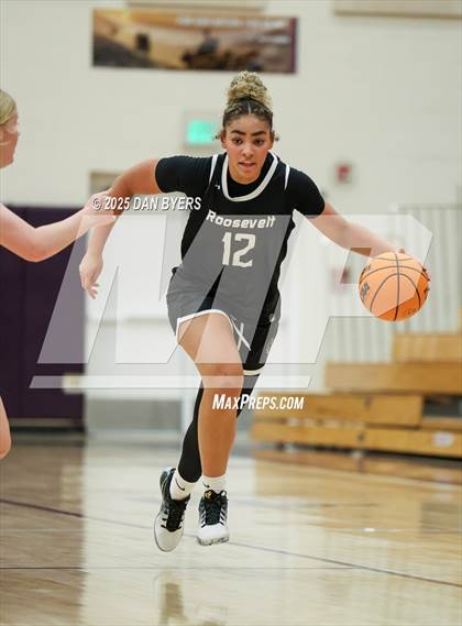 Thumbnail 1 in Roosevelt @ Fort Collins photogallery.