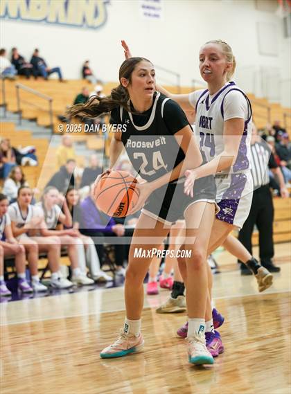 Thumbnail 2 in Roosevelt @ Fort Collins photogallery.