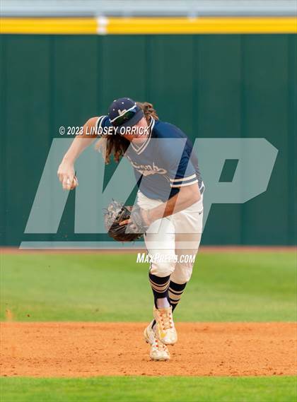 Thumbnail 2 in Brenham @ Lake Creek photogallery.