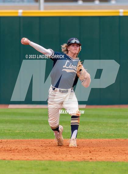 Thumbnail 2 in Brenham @ Lake Creek photogallery.