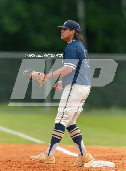 Thumbnail 1 in Brenham @ Lake Creek photogallery.