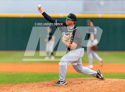 Thumbnail 2 in Brenham @ Lake Creek photogallery.