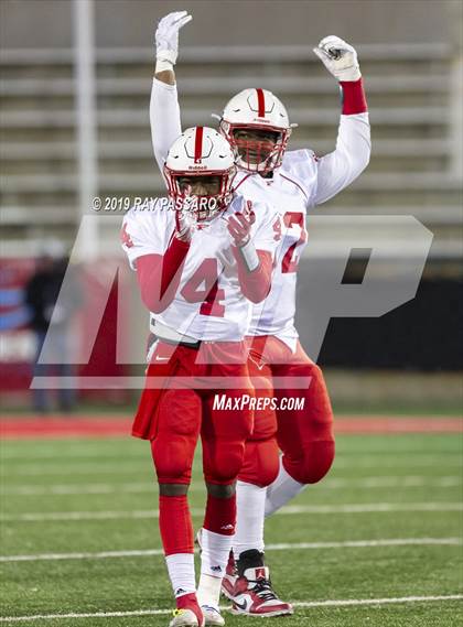 Thumbnail 3 in Freeport vs William Floyd (Long Island Division I Championship) photogallery.