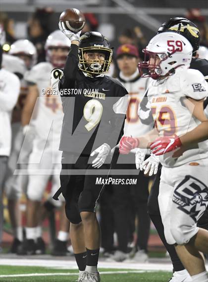 Thumbnail 1 in El Modena @ Canyon photogallery.