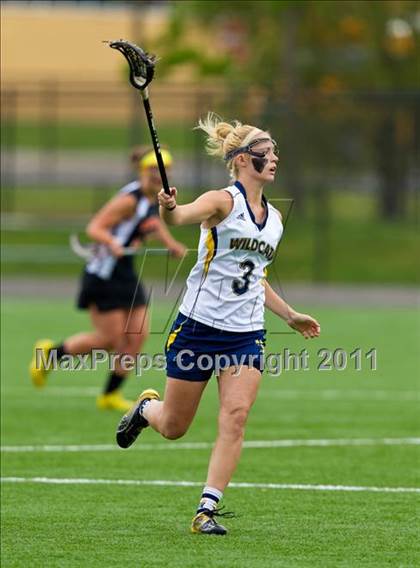 Thumbnail 3 in Amherst Central vs. Marcus Whitman (Class C Regional Final) photogallery.