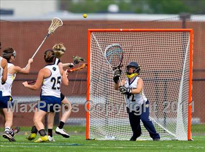 Thumbnail 3 in Amherst Central vs. Marcus Whitman (Class C Regional Final) photogallery.