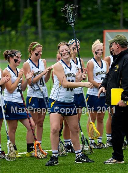 Thumbnail 2 in Amherst Central vs. Marcus Whitman (Class C Regional Final) photogallery.