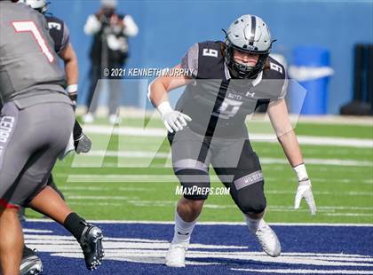 Thumbnail 1 in Guyer vs. Cedar Hill (UIL Class 6A Division 2 Semifinal) photogallery.