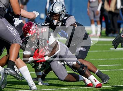 Thumbnail 3 in Guyer vs. Cedar Hill (UIL Class 6A Division 2 Semifinal) photogallery.