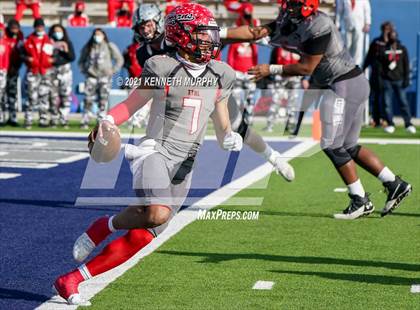 Thumbnail 1 in Guyer vs. Cedar Hill (UIL Class 6A Division 2 Semifinal) photogallery.