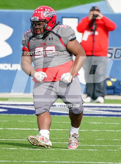 Thumbnail 1 in Guyer vs. Cedar Hill (UIL Class 6A Division 2 Semifinal) photogallery.