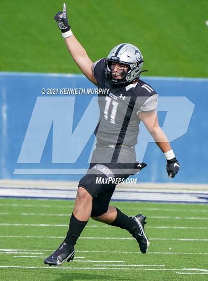 Thumbnail 2 in Guyer vs. Cedar Hill (UIL Class 6A Division 2 Semifinal) photogallery.