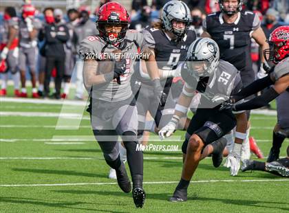 Thumbnail 1 in Guyer vs. Cedar Hill (UIL Class 6A Division 2 Semifinal) photogallery.
