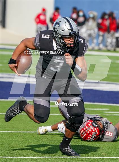 Thumbnail 2 in Guyer vs. Cedar Hill (UIL Class 6A Division 2 Semifinal) photogallery.