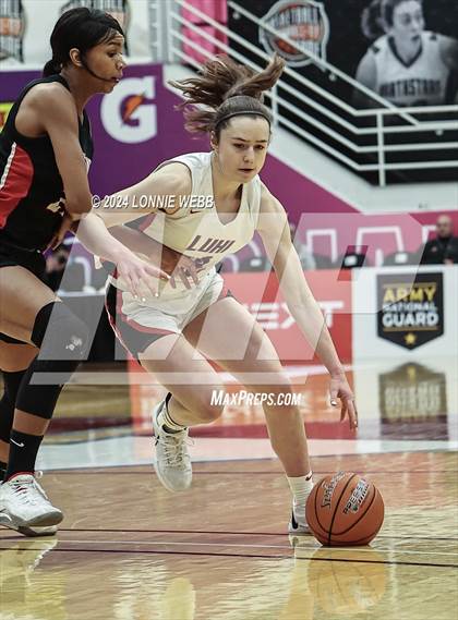 Thumbnail 3 in Etiwanda vs. Long Island Lutheran (Spalding Hoophall Classic) photogallery.
