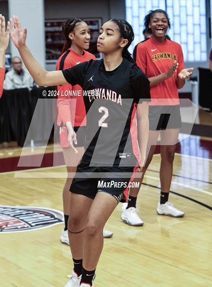 Thumbnail 2 in Etiwanda vs. Long Island Lutheran (Spalding Hoophall Classic) photogallery.