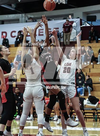Thumbnail 1 in Etiwanda vs. Long Island Lutheran (Spalding Hoophall Classic) photogallery.