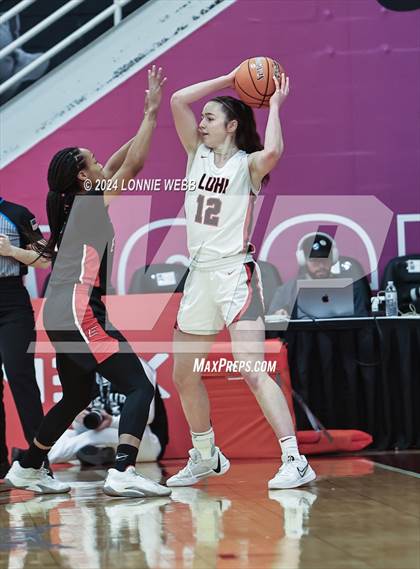 Thumbnail 1 in Etiwanda vs. Long Island Lutheran (Spalding Hoophall Classic) photogallery.