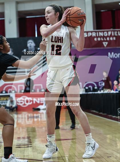 Thumbnail 3 in Etiwanda vs. Long Island Lutheran (Spalding Hoophall Classic) photogallery.