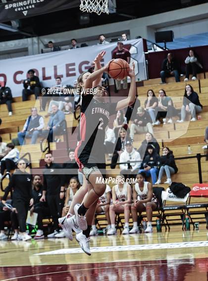 Thumbnail 1 in Etiwanda vs. Long Island Lutheran (Spalding Hoophall Classic) photogallery.