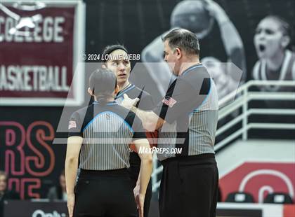 Thumbnail 2 in Etiwanda vs. Long Island Lutheran (Spalding Hoophall Classic) photogallery.