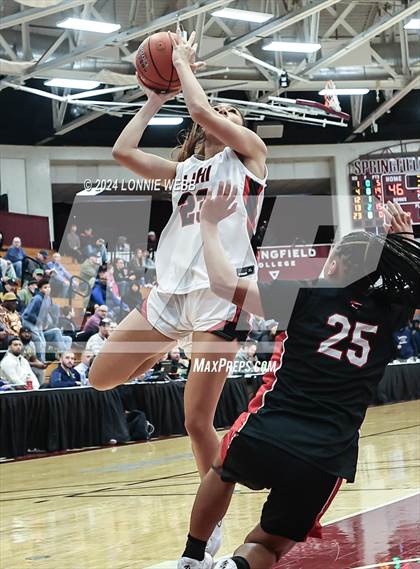 Thumbnail 2 in Etiwanda vs. Long Island Lutheran (Spalding Hoophall Classic) photogallery.