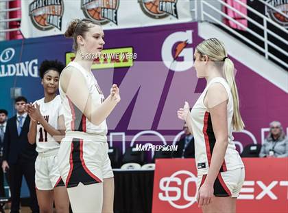 Thumbnail 2 in Etiwanda vs. Long Island Lutheran (Spalding Hoophall Classic) photogallery.