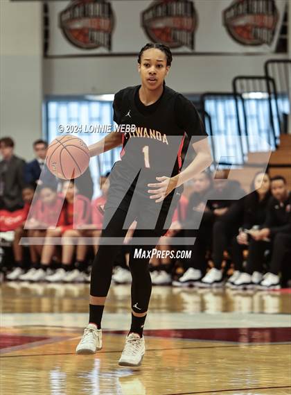Thumbnail 2 in Etiwanda vs. Long Island Lutheran (Spalding Hoophall Classic) photogallery.