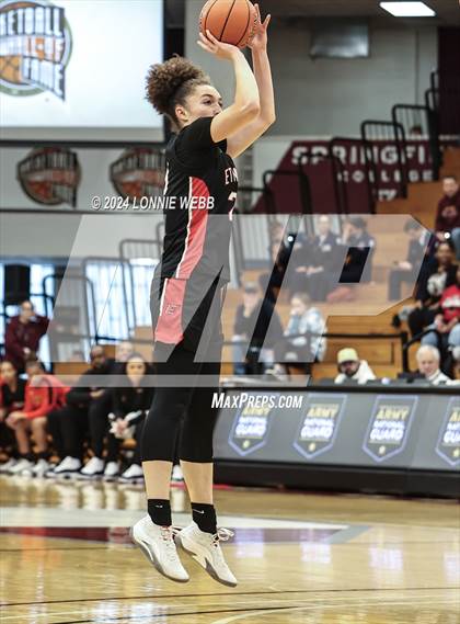 Thumbnail 2 in Etiwanda vs. Long Island Lutheran (Spalding Hoophall Classic) photogallery.