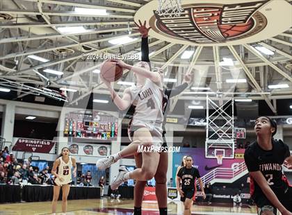 Thumbnail 2 in Etiwanda vs. Long Island Lutheran (Spalding Hoophall Classic) photogallery.
