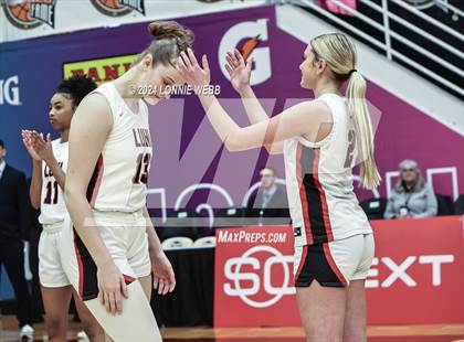 Thumbnail 3 in Etiwanda vs. Long Island Lutheran (Spalding Hoophall Classic) photogallery.