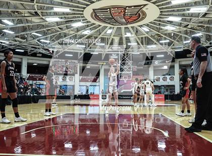 Thumbnail 1 in Etiwanda vs. Long Island Lutheran (Spalding Hoophall Classic) photogallery.