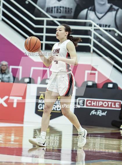 Thumbnail 1 in Etiwanda vs. Long Island Lutheran (Spalding Hoophall Classic) photogallery.