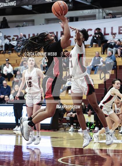 Thumbnail 1 in Etiwanda vs. Long Island Lutheran (Spalding Hoophall Classic) photogallery.