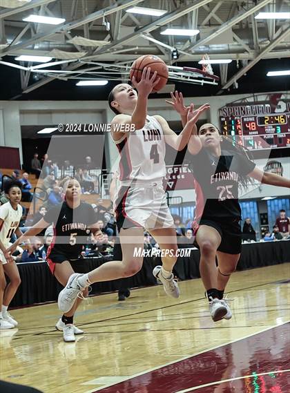 Thumbnail 1 in Etiwanda vs. Long Island Lutheran (Spalding Hoophall Classic) photogallery.