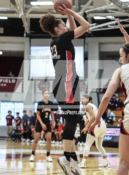 Thumbnail 3 in Etiwanda vs. Long Island Lutheran (Spalding Hoophall Classic) photogallery.