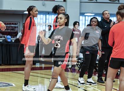 Thumbnail 1 in Etiwanda vs. Long Island Lutheran (Spalding Hoophall Classic) photogallery.