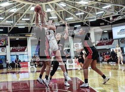 Thumbnail 3 in Etiwanda vs. Long Island Lutheran (Spalding Hoophall Classic) photogallery.