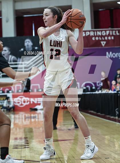 Thumbnail 2 in Etiwanda vs. Long Island Lutheran (Spalding Hoophall Classic) photogallery.
