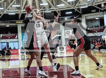 Thumbnail 1 in Etiwanda vs. Long Island Lutheran (Spalding Hoophall Classic) photogallery.