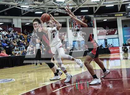 Thumbnail 3 in Etiwanda vs. Long Island Lutheran (Spalding Hoophall Classic) photogallery.
