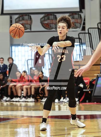 Thumbnail 2 in Etiwanda vs. Long Island Lutheran (Spalding Hoophall Classic) photogallery.